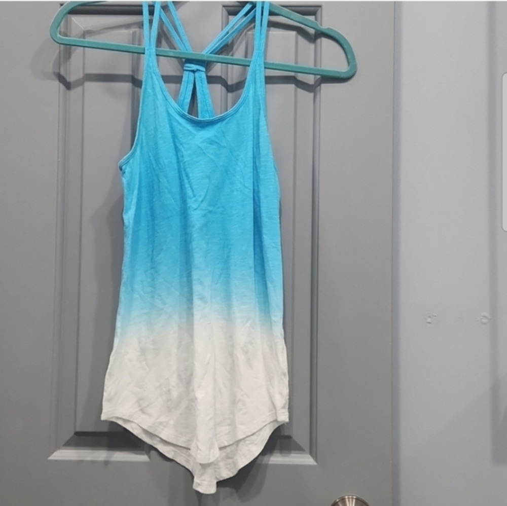 NWOT SO Blue White Ombre Perfect Active Tank Top XS